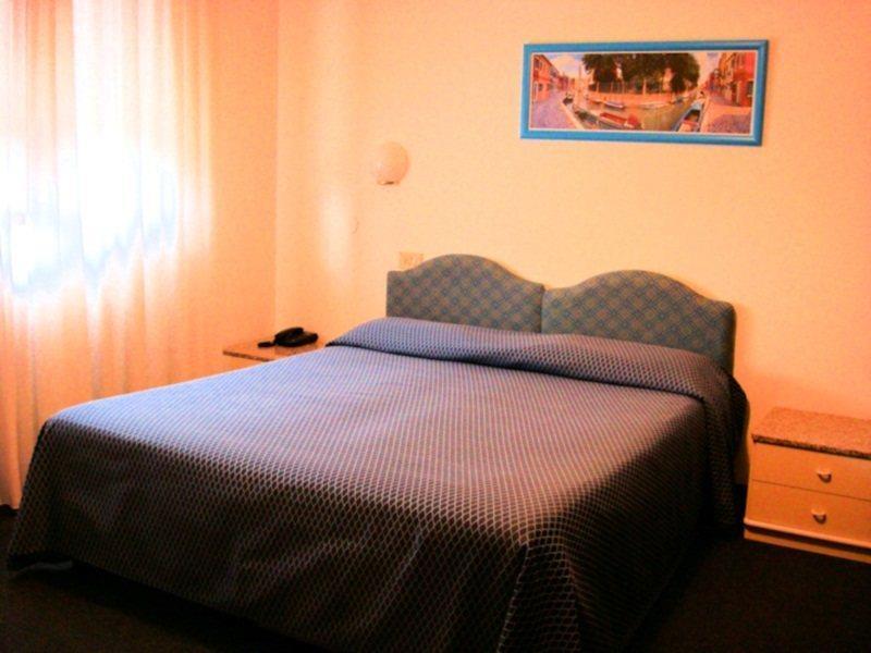Hotel Capitol 3*