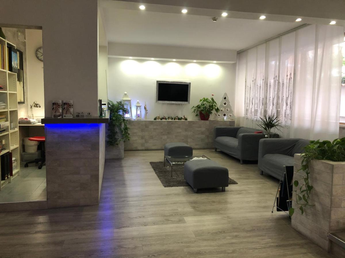 Capitol Hotel Pise